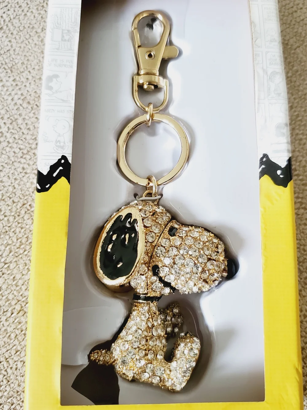 Peanuts Snoopy 3D Crystal Rhinestone Pave Clip On Keychain Bag Charm